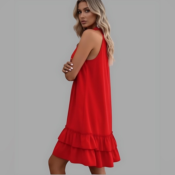Red Layered Hem Halter Neck Dress - Picture 3 of 9